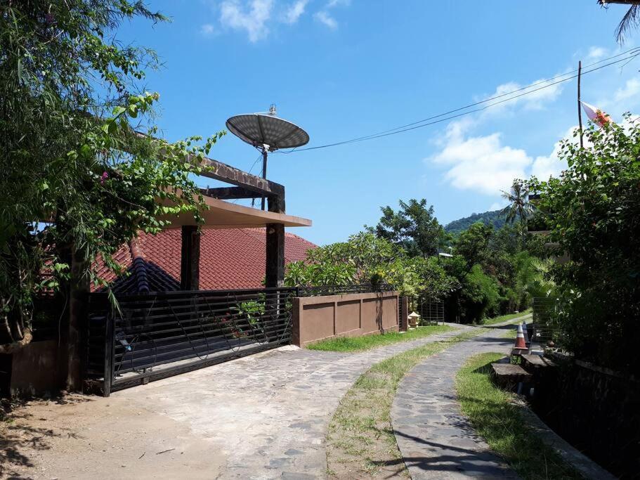 Aomi Villa Senggigi Exterior photo